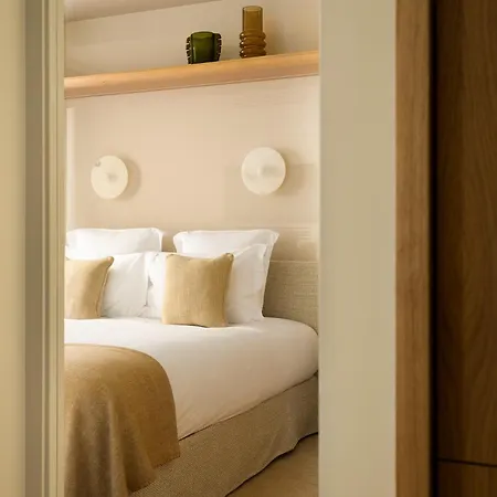 Highstay Maisons - Boétie 4*