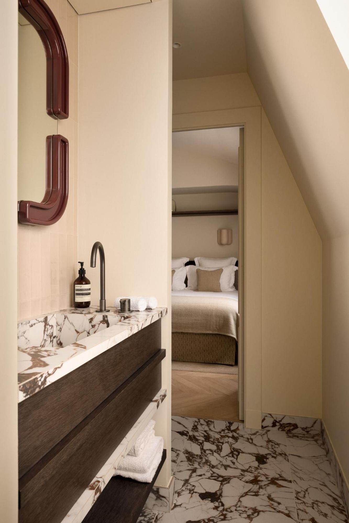 Highstay Maisons - Boétie Hotel 4*